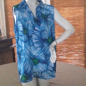 Liz Claiborne Top. Size M